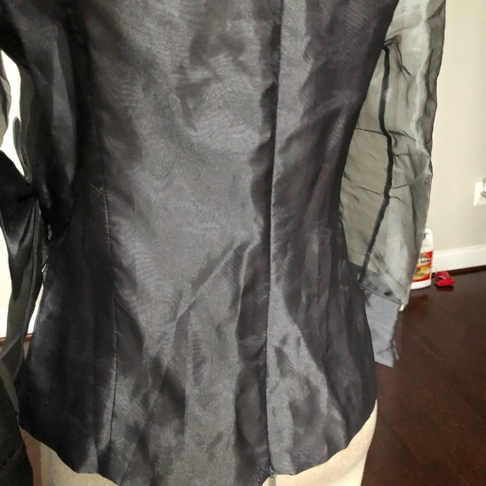 Victor Costa Top - Picture 4 of 7